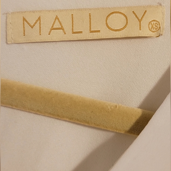 Dress - Picture 6 of 6